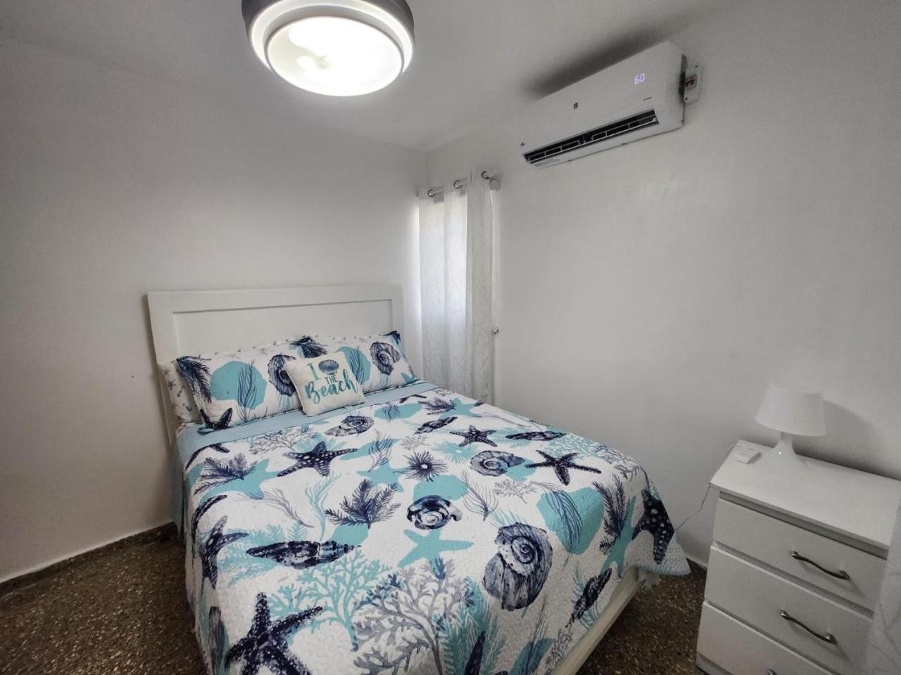 Beachfront Apartment, Quiet 4 Beds, 1 Bath, Ac, Wi-Fi, Hot Water, In Paraiso Near Los Patos Exteriér fotografie